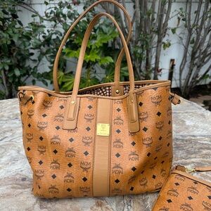 Authentic MCM Liz tote bag with pouch in Cognac